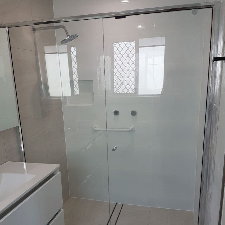 Shower Screens Doctor Glass Repairs based on the Sunshine Coast